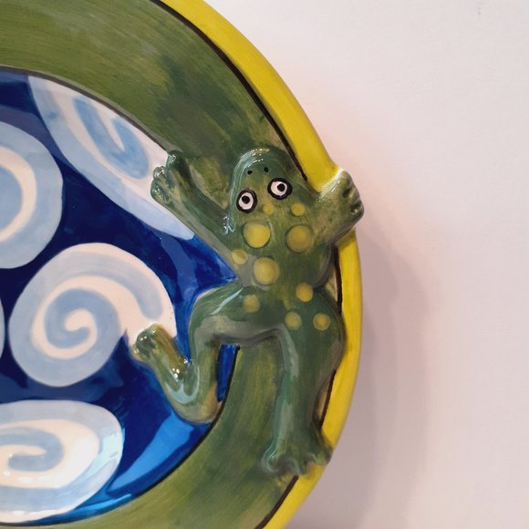 NICOLE ENGBLOM Whimsical CERAMIC FROG POND DRAGONFLY Plate 8" - Picture 8 of 10